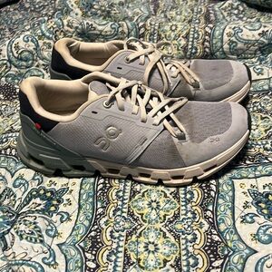 Women’s Cloudflyer On-clouds